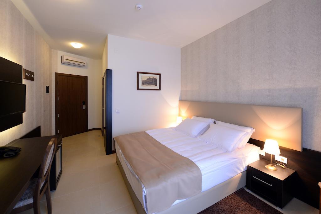 Hotel Majdan Beograd Eksteriør billede