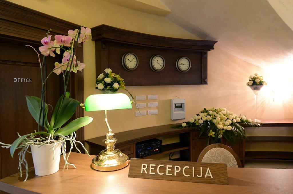 Hotel Majdan Beograd Eksteriør billede
