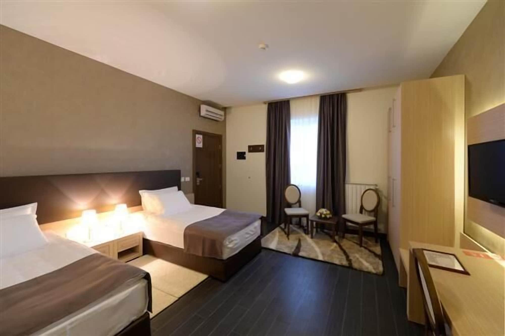 Hotel Majdan Beograd Eksteriør billede