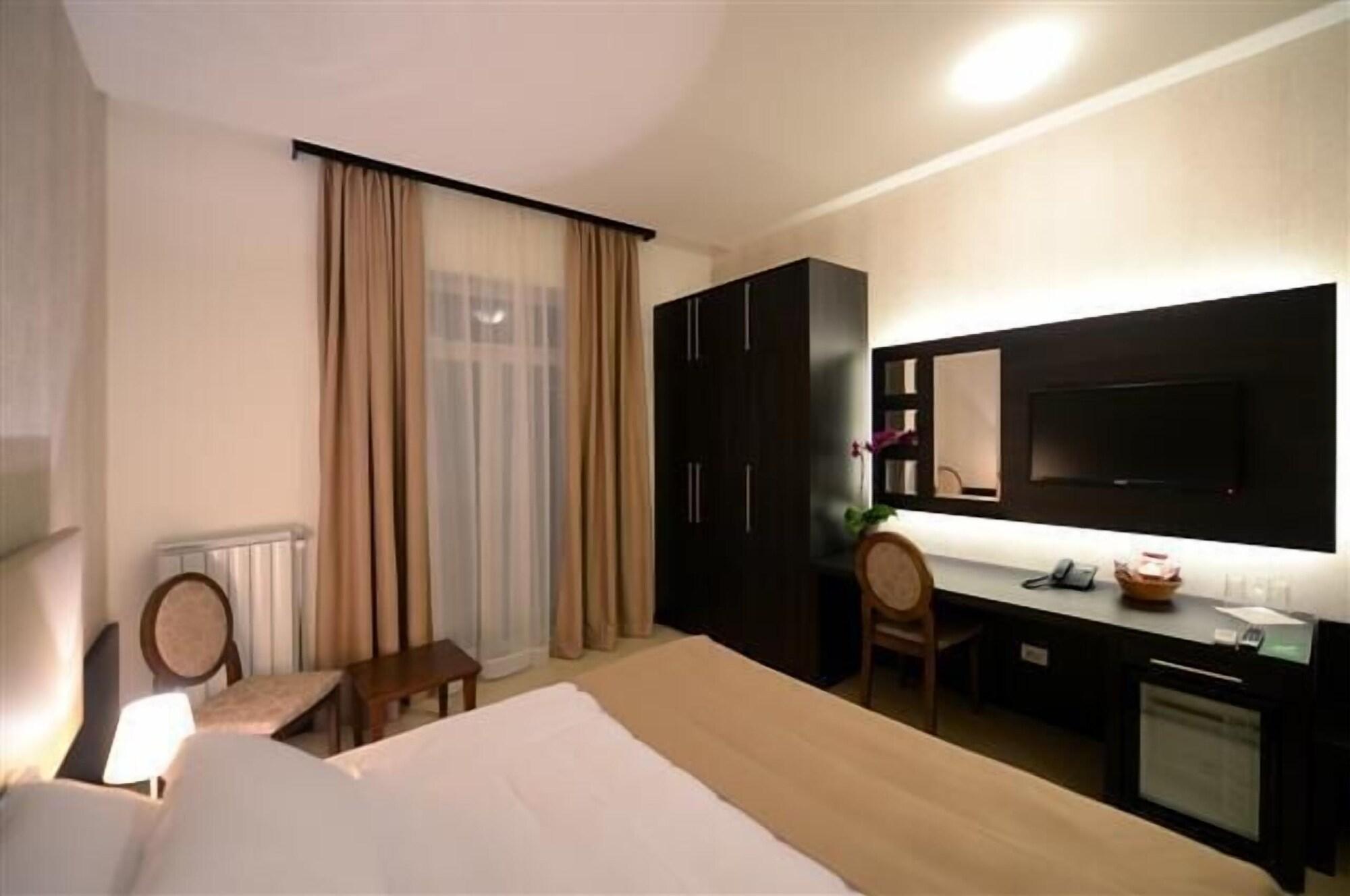 Hotel Majdan Beograd Eksteriør billede