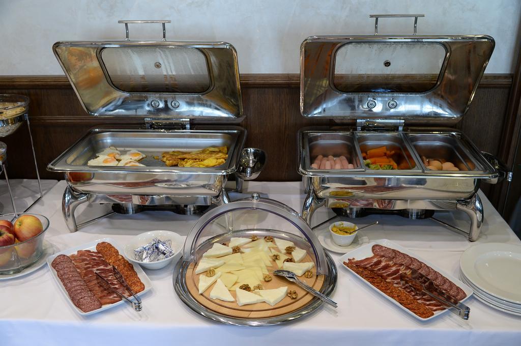 Hotel Majdan Beograd Eksteriør billede